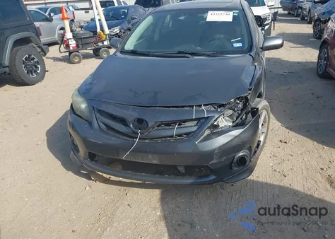 2013 Toyota Corolla S z USA, uszkodzony, nr VIN 5YFBU4EE2DP140233